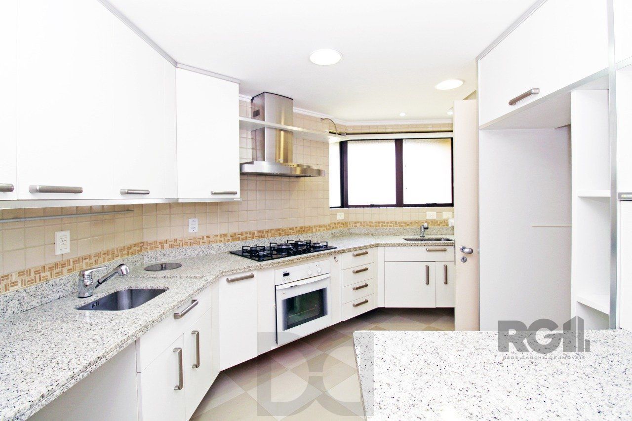 Apartamento com 4 suítes localizado no bairro Moinhos De Vento em Porto Alegre/RS. — foto 44