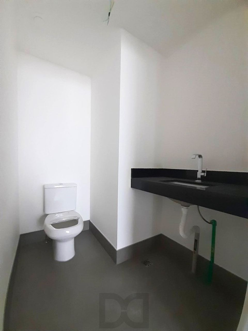 Sala com 33m², localizada no bairro Praia de Belas em Porto Alegre/RS. — foto 12