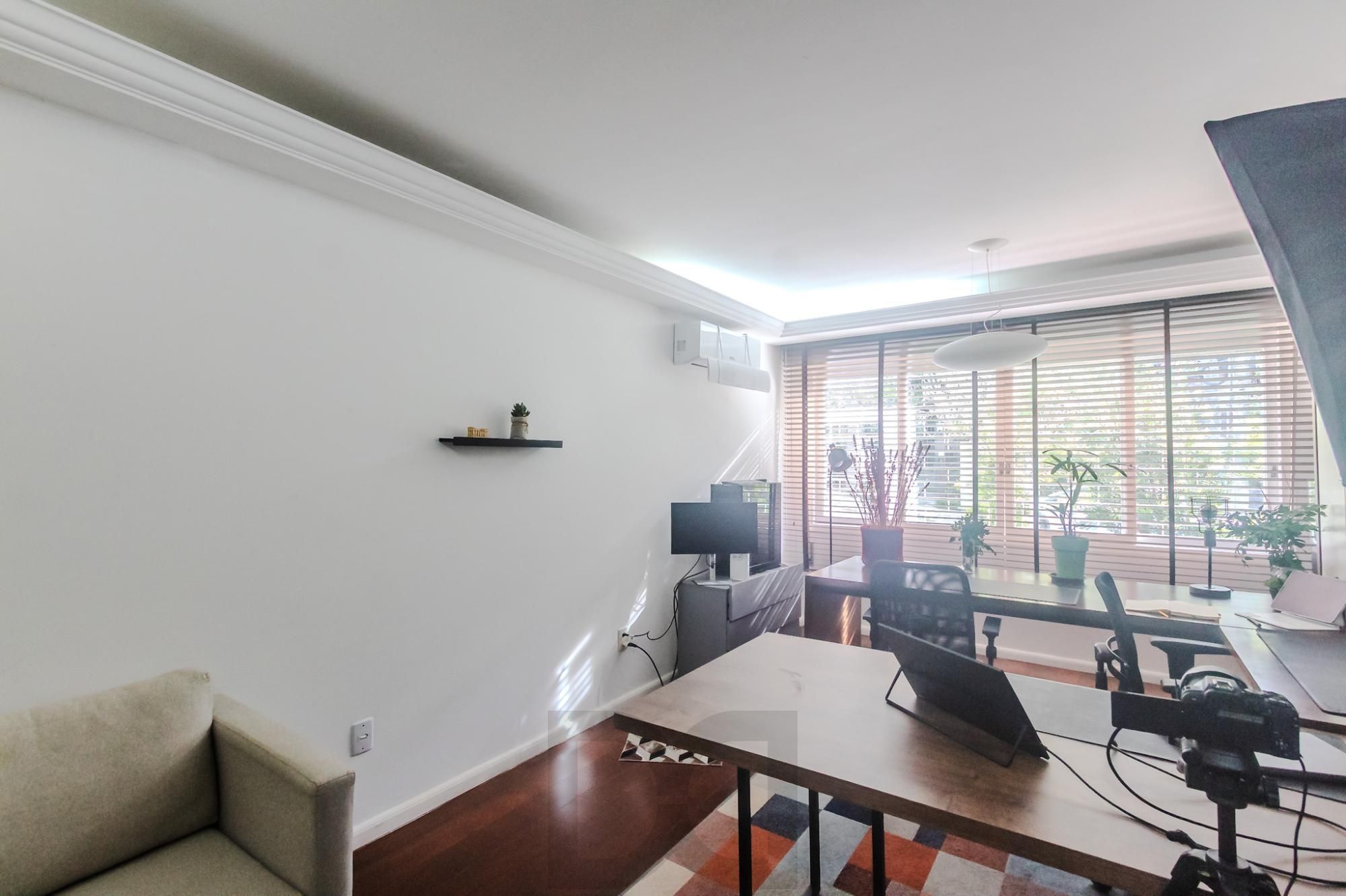 Casa com 230m², localizada no bairro Boa Vista em Porto Alegre/RS. — foto 1