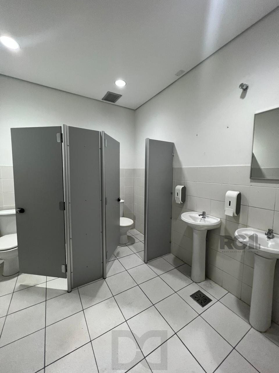 Loja para Venda - 450m², 0 dormitórios, 1 vaga - Petrópolis — foto 16