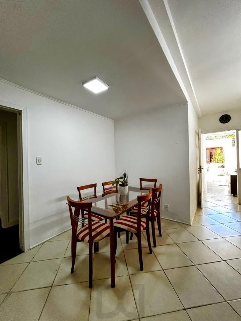 Casa com 170m², localizada no bairro Vila Ipiranga em Porto Alegre/RS. — foto 8