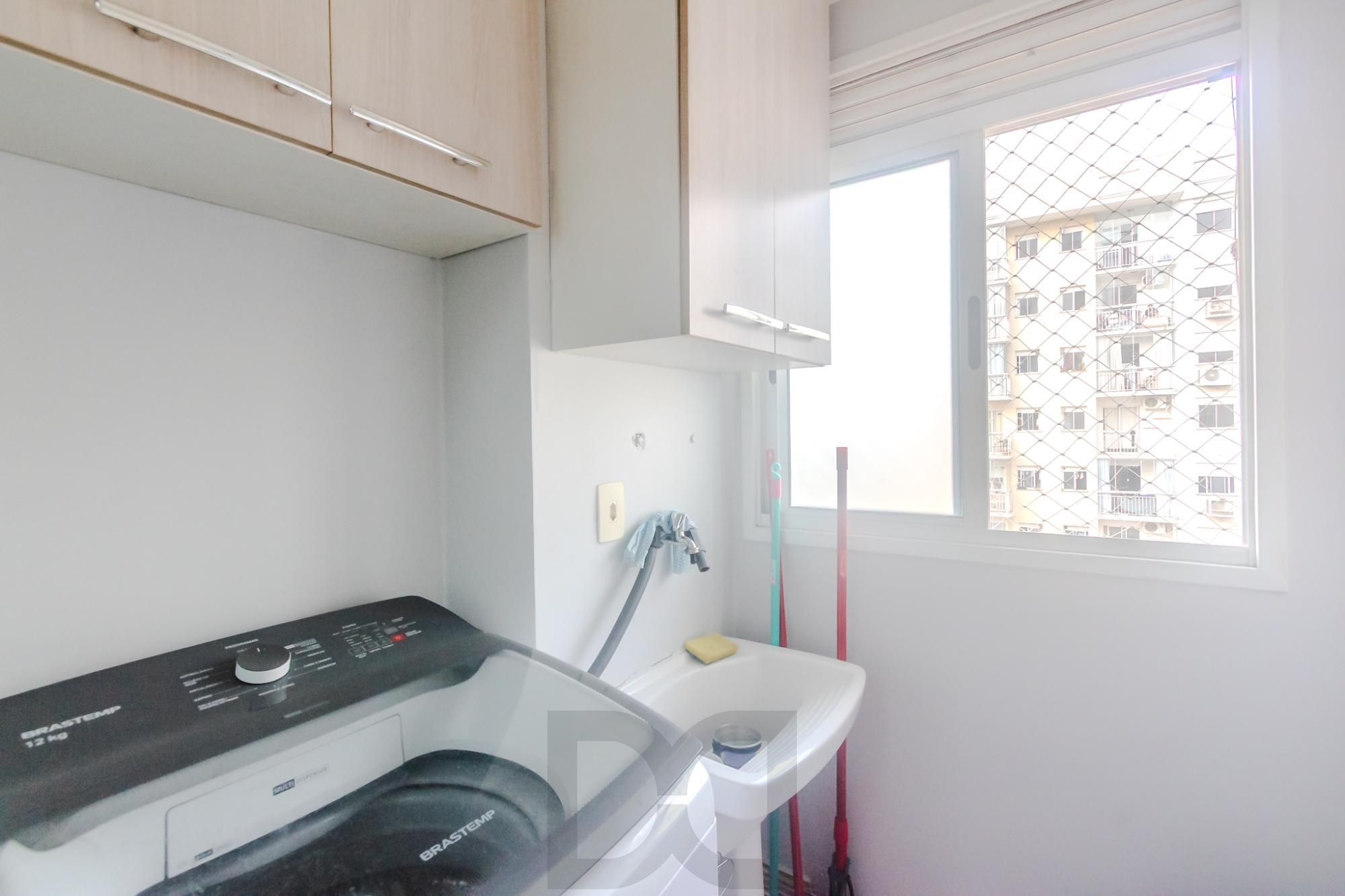 Apartamento com 72m², localizado no bairro Jardim Carvalho em Porto Alegre/RS. — foto 6