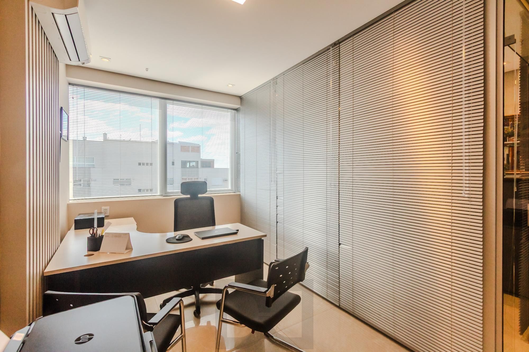 Sala comercial com 33m², localizada no bairro Mont Serrat em Porto Alegre/RS. — foto 5
