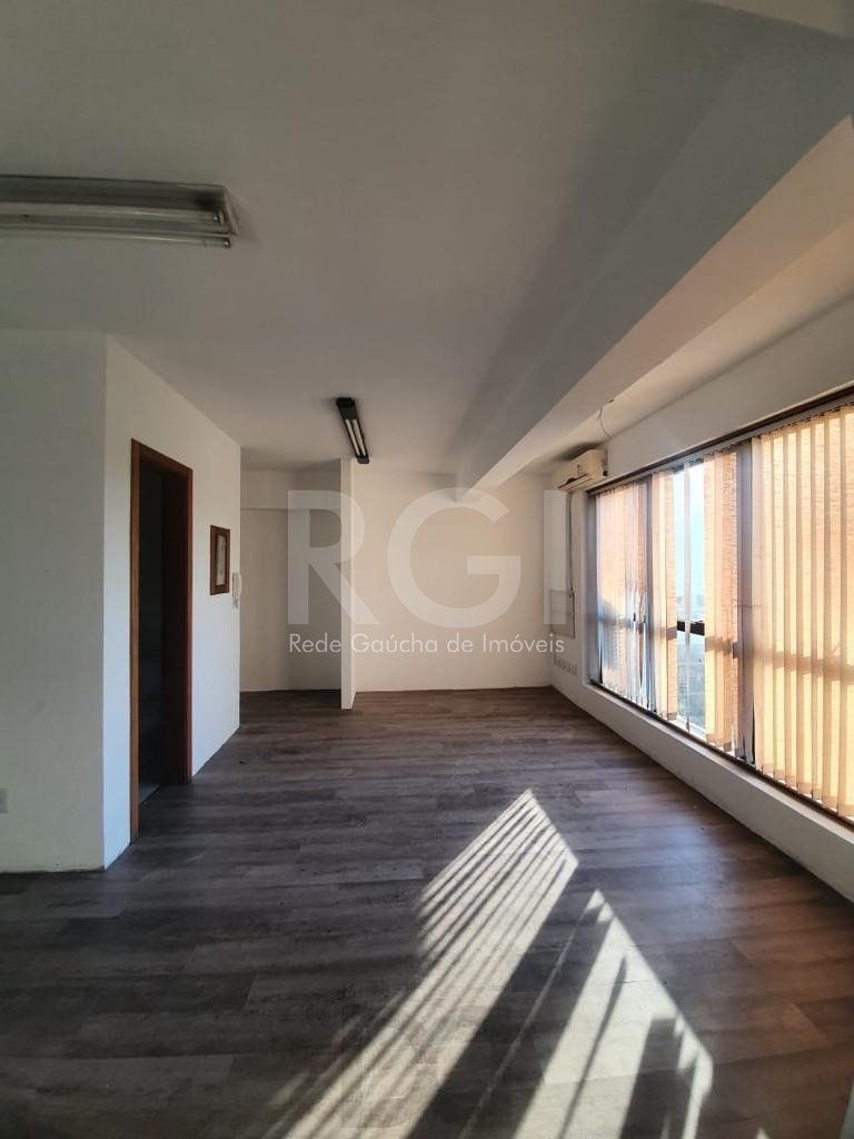 Conjunto/Sala para Venda - 30.09m², 0 dormitórios, Petrópolis. — foto 1