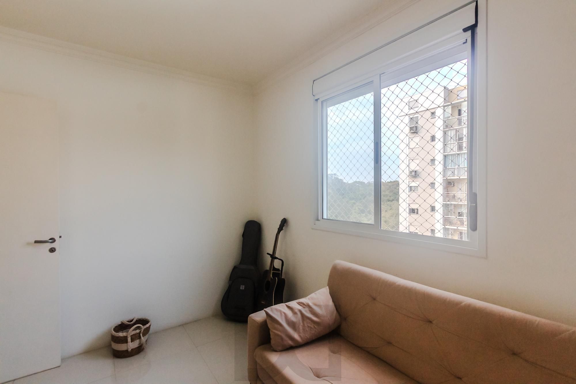 Apartamento com 72m², localizado no bairro Jardim Carvalho em Porto Alegre/RS. — foto 14