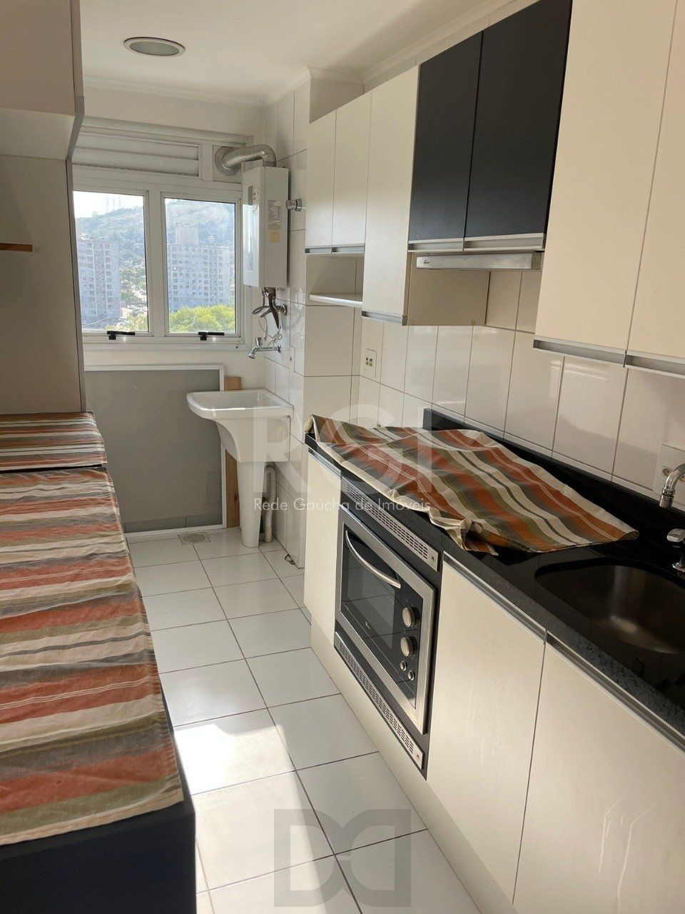 Apartamento com 2 dormitórios, localizado no bairro Morro Santana em Porto Alegre/RS. — foto 12