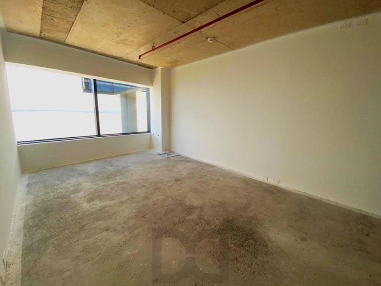 Sala com 33m², localizada no bairro Praia de Belas em Porto Alegre/RS. — foto 8