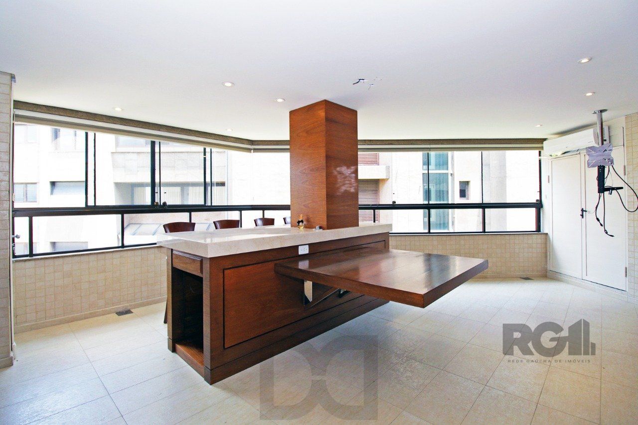 Apartamento com 4 suítes localizado no bairro Moinhos De Vento em Porto Alegre/RS. — foto 49
