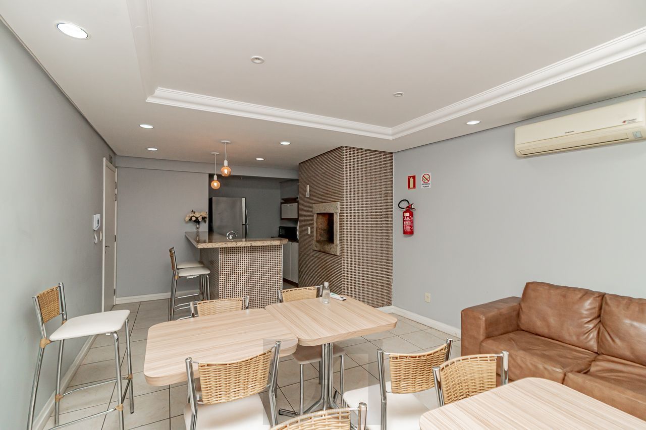 Apartamento com 47m², localizado no bairro Independencia em Porto Alegre/RS. — foto 28