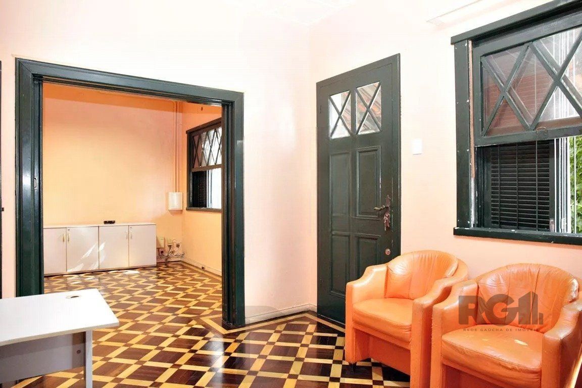 Casa 04 dormitórios, 01suíte, locação,234m² privativos, Petrópolis/Porto Alegre — foto 4