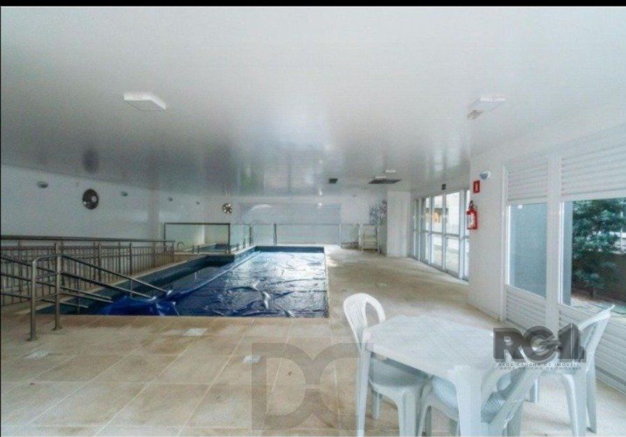 Apartamento com 75m² privativos, 3 dormitórios sendo 1 suíte, living dois ambientes, imóvel arejado e iluminado. — foto 29