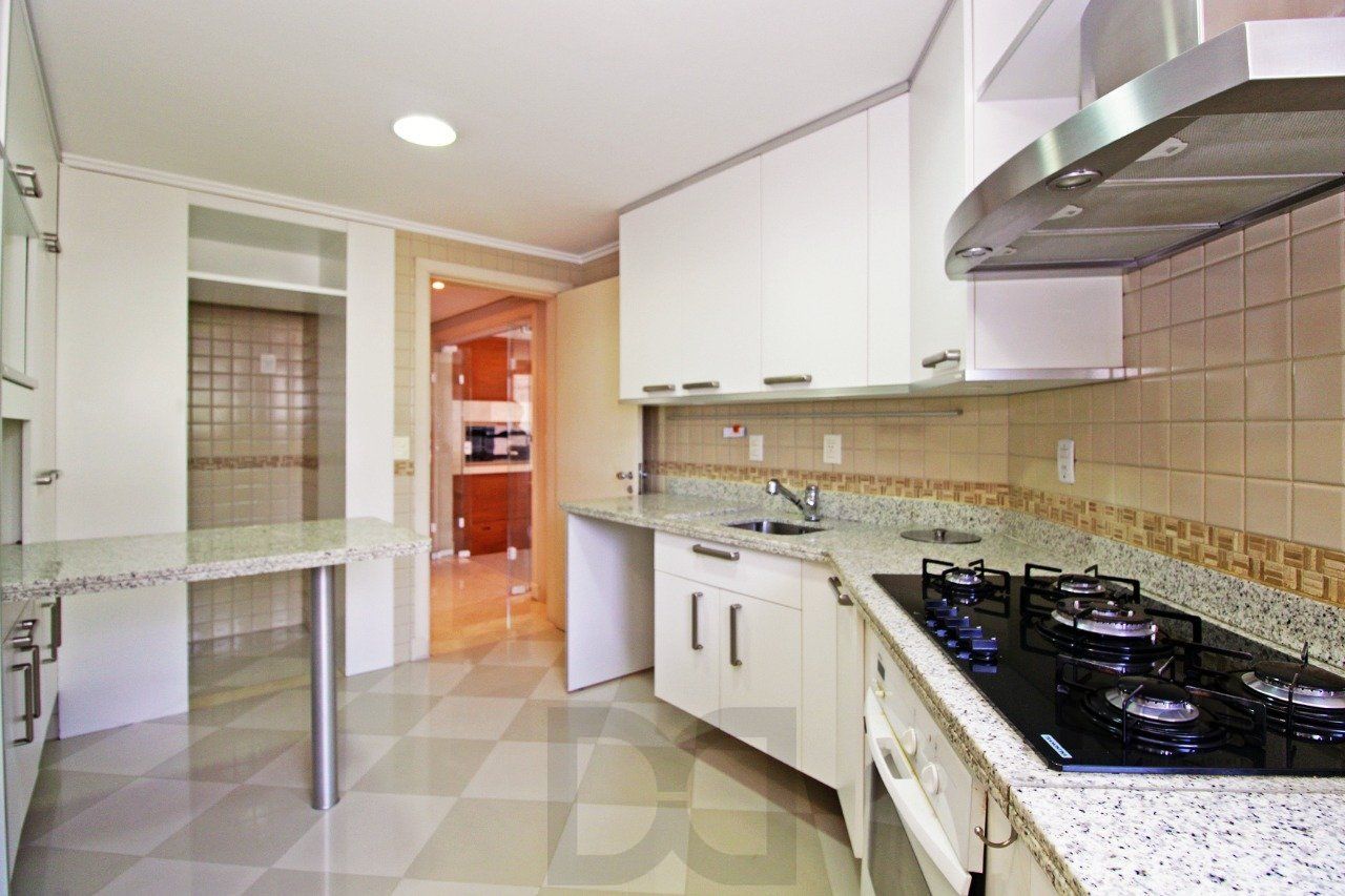 Apartamento com 4 suítes localizado no bairro Moinhos De Vento em Porto Alegre/RS. — foto 47