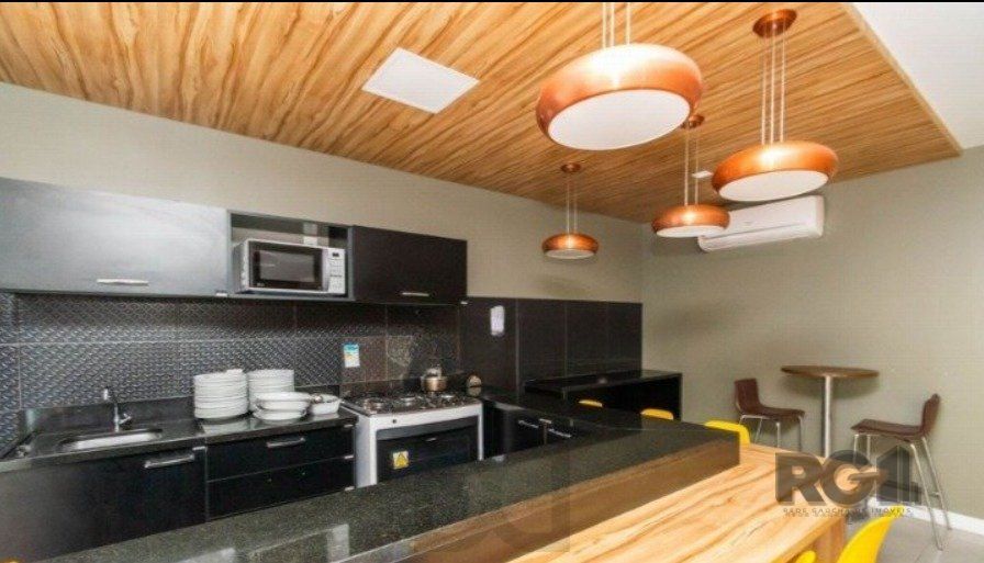 Apartamento com 75m² privativos, 3 dormitórios sendo 1 suíte, living dois ambientes, imóvel arejado e iluminado. — foto 18