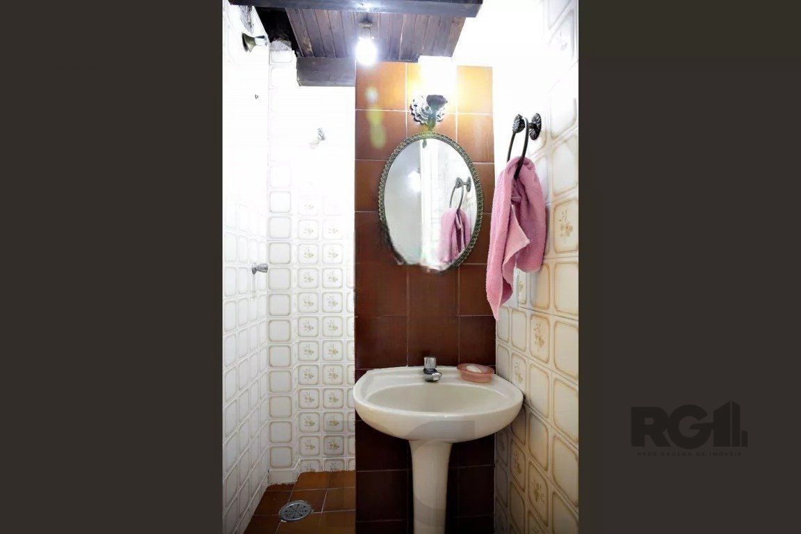 Casa 04 dormitórios, 01suíte, locação,234m² privativos, Petrópolis/Porto Alegre — foto 46