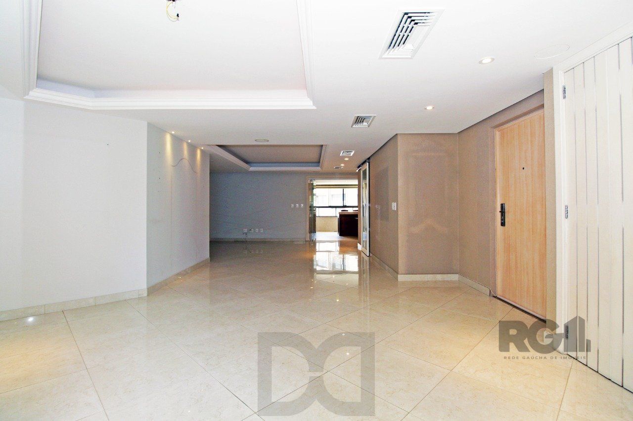 Apartamento com 4 suítes localizado no bairro Moinhos De Vento em Porto Alegre/RS. — foto 53