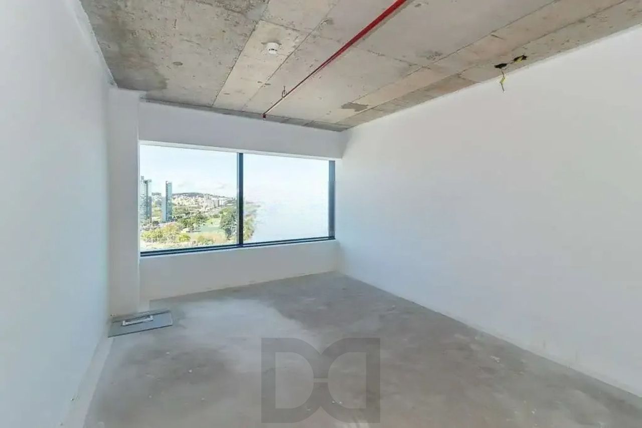 Sala com 33m², localizada no bairro Praia de Belas em Porto Alegre/RS. — foto 1