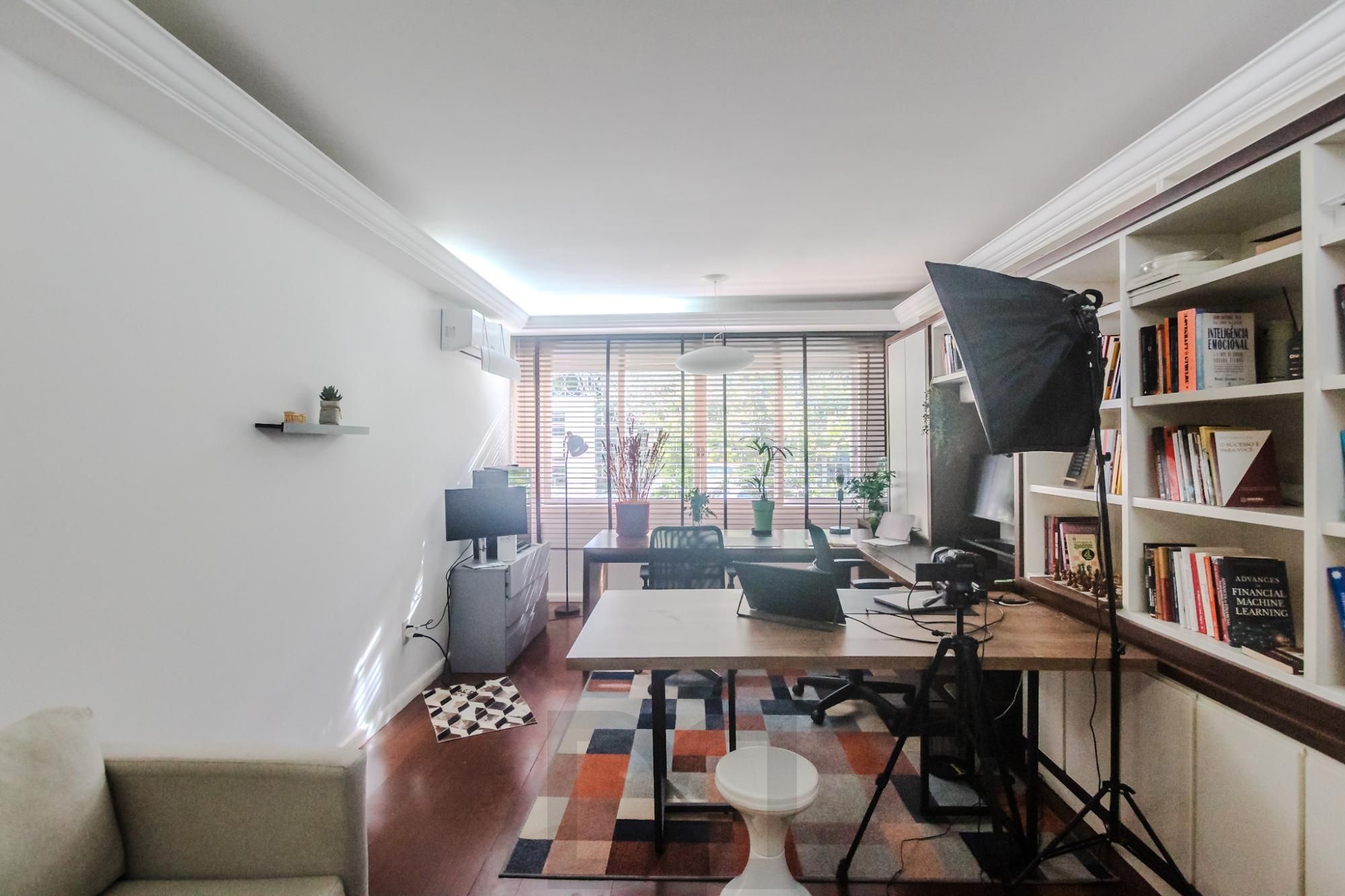 Casa com 230m², localizada no bairro Boa Vista em Porto Alegre/RS. — foto 3