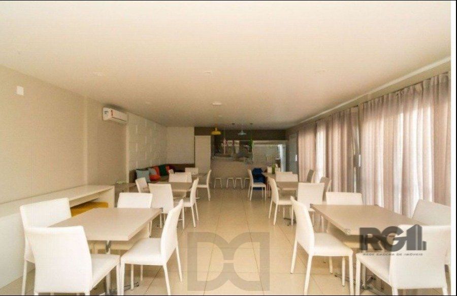 Apartamento com 75m² privativos, 3 dormitórios sendo 1 suíte, living dois ambientes, imóvel arejado e iluminado. — foto 16