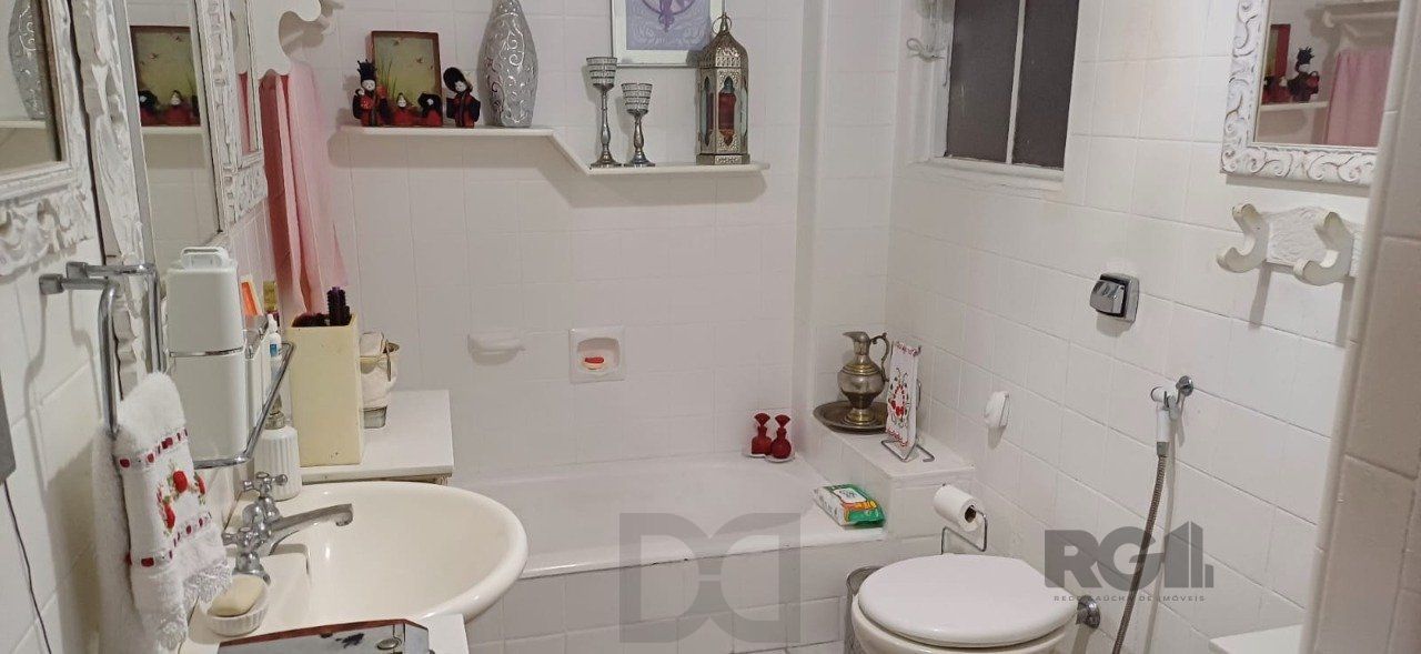 Apartamento de 3 quartos, localizado no bairro Petrópolis em Porto Alegre/RS. — foto 12