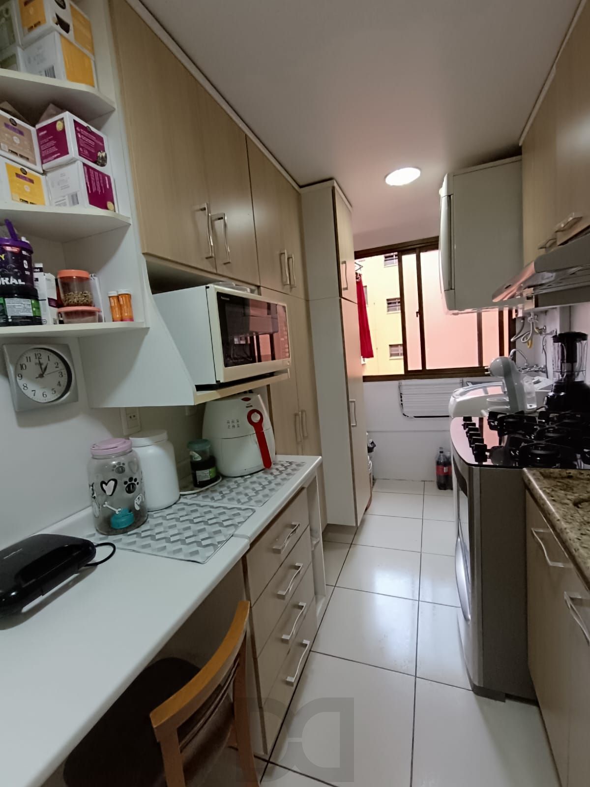 Apartamento semimobiliado com 67,37 m² de área privativa com 3 dormitórios — foto 7