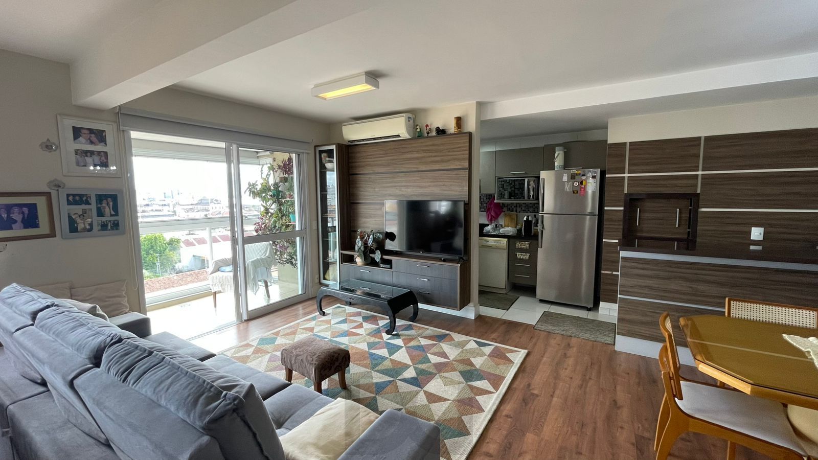 Apartamento com vista para o Guaíba e sacada ampla no Rossi Fiateci — foto 1