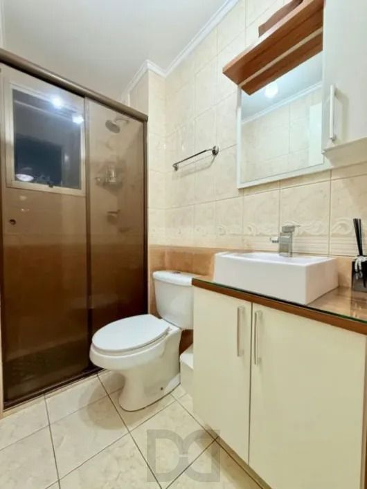 Apartamento com 3 dormitórios, sacada e churrasqueira. — foto 8