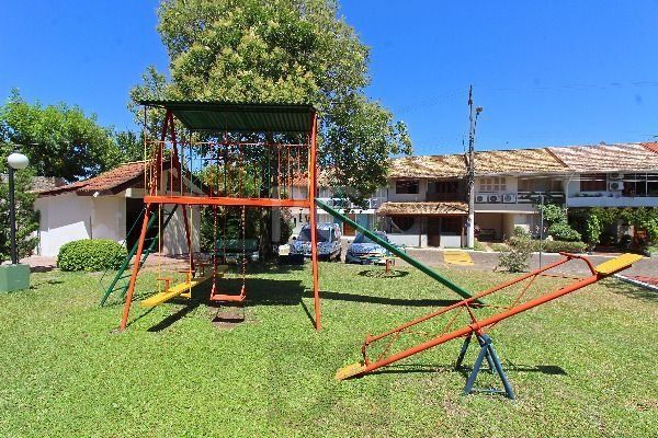 Casa em Porto Alegre, no bairro Ipanema, com 3 dormitório(s), e 3 banheiros, à venda. — foto 33