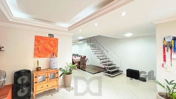 Casa em Porto Alegre, no bairro Hípica, com 3 dormitório(s), e 3 banheiros, à venda. — foto 9