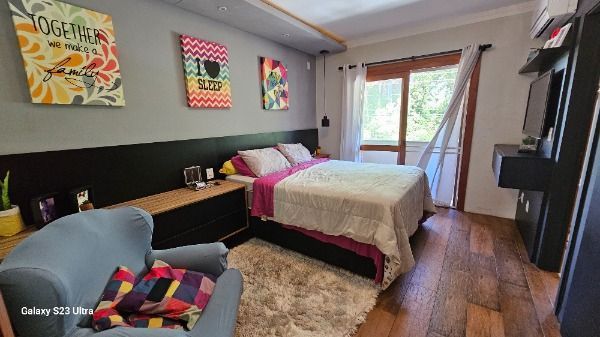 Casa em Porto Alegre, no bairro Hípica, com 3 dormitório(s), e 3 banheiros, à venda. — foto 28