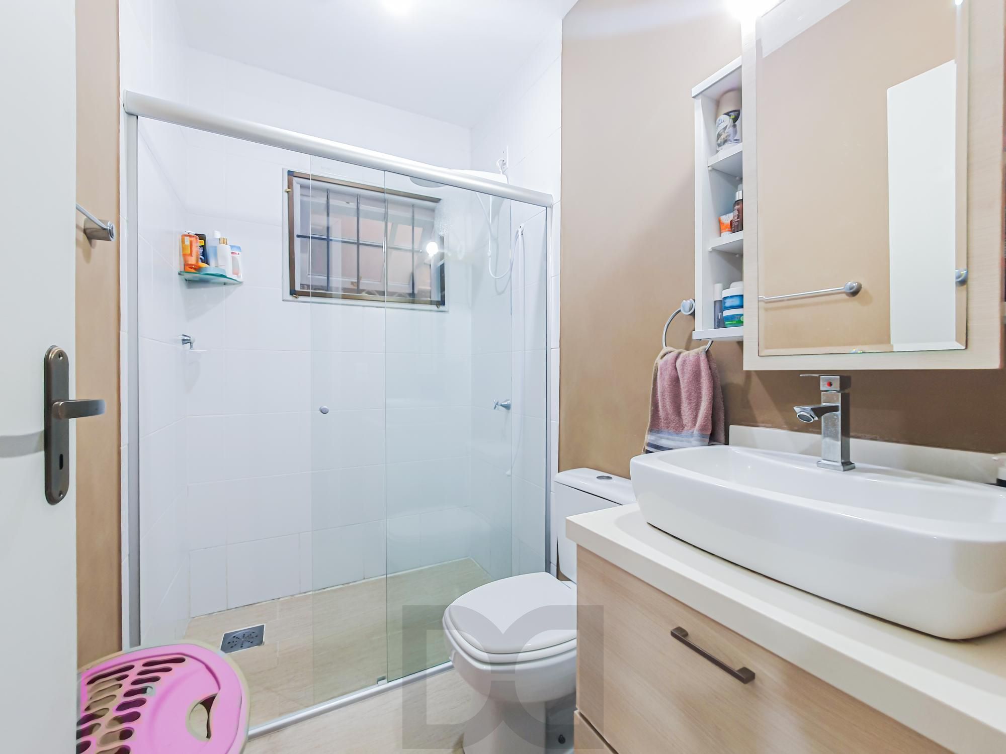 Casa térrea no bairro Hípica, com 5 dormitório(s), e 5 banheiros, à venda. — foto 37