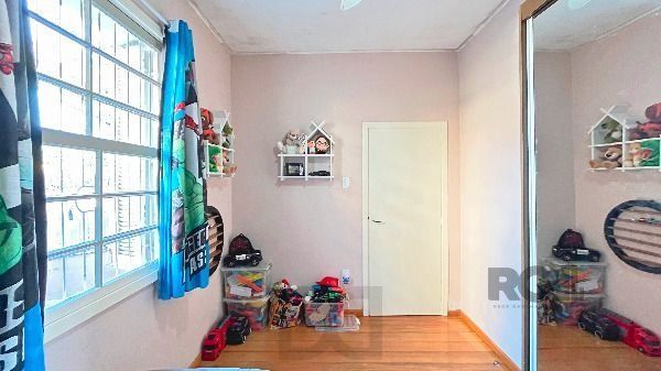 Casa em Porto Alegre, no bairro Medianeira, com 3 dormitório(s), e 3 banheiros, à venda. — foto 19