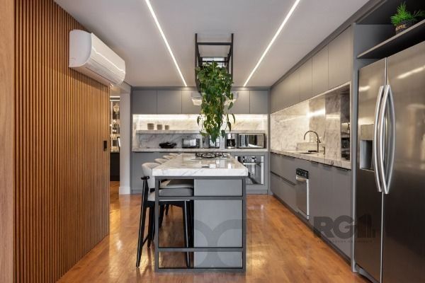 Apartamento para Venda - 141.62m², 3 dormitórios, sendo 1 suites, 2 vagas - Cavalhada — foto 2