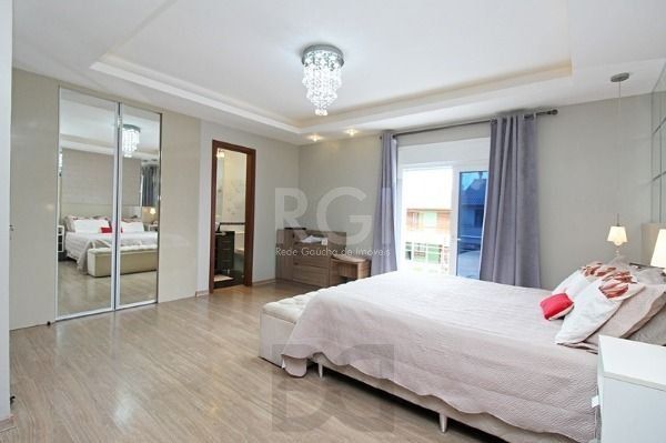 Casa em Porto Alegre, no bairro Hípica, com 3 dormitório(s), e 3 banheiros, à venda. — foto 26