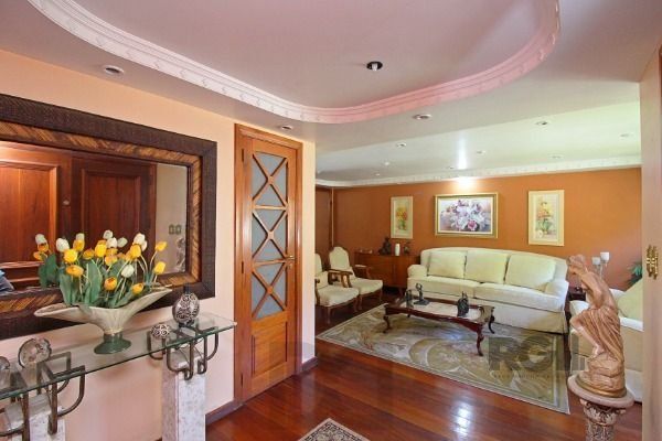 Casa em Porto Alegre, no bairro Ipanema, com 3 dormitório(s), e 3 banheiros, à venda. — foto 8