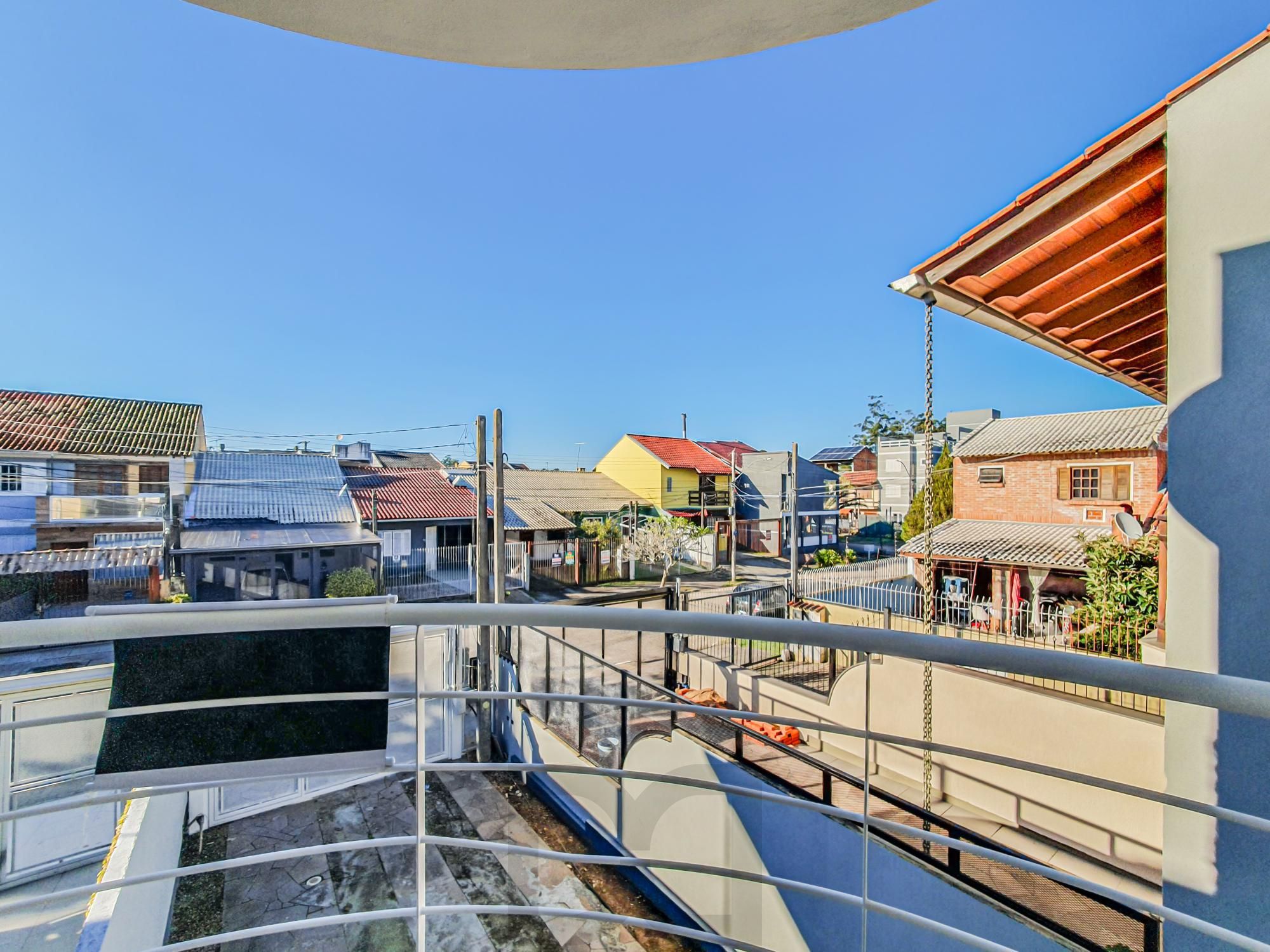 Linda casa com 2 suítes localizada no bairro Hípica, — foto 25