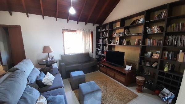 Casa em Porto Alegre, no bairro Espírito Santo, com 3 dormitório(s), e 3 banheiros, à venda. — foto 23
