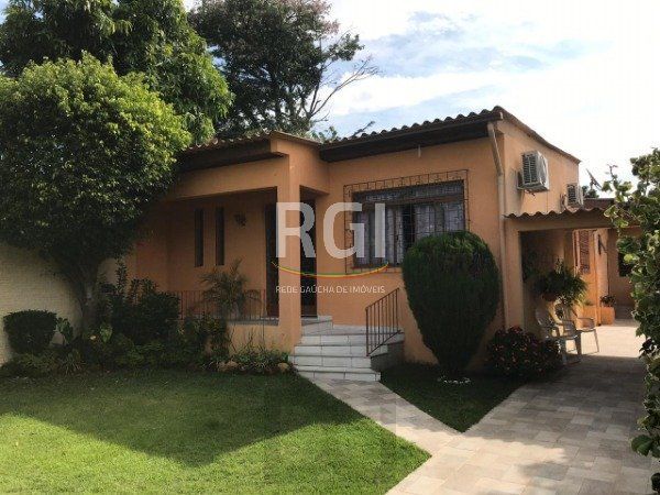 Casa para Venda - 150m², 3 dormitórios, 2 vagas - Vila Nova — foto 1