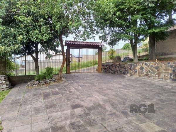 Casa em Porto Alegre, no bairro Vila Nova, com 4 dormitório(s), e 4 banheiros, à venda. — foto 22