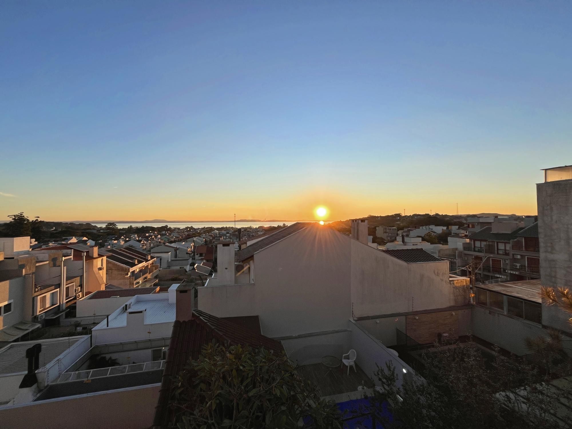 Casa para Venda - 270m², 3 dormitórios, sendo 1 suites, 2 vagas - Guarujá — foto 72