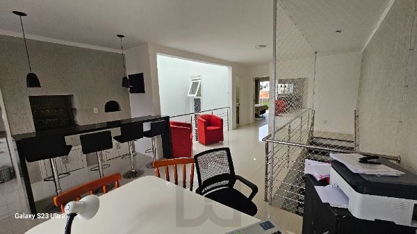 Casa em Porto Alegre, no bairro Hípica, com 3 dormitório(s), e 3 banheiros, à venda. — foto 29