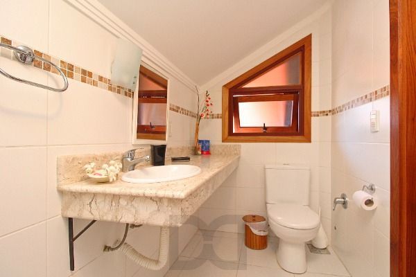 Casa Condominio em Porto Alegre, no bairro Cristal, com 4 dormitório(s), e 4 banheiros, à venda. — foto 35