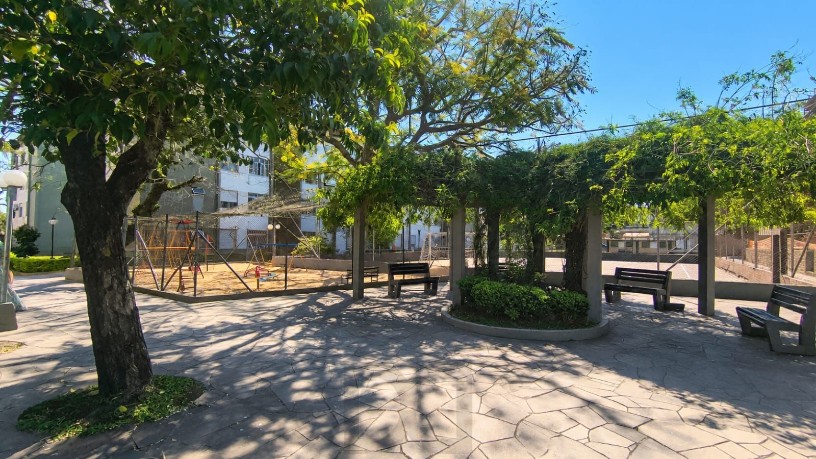 Apartamento de 2 dormitórios no bairro Vila Nova — foto 21