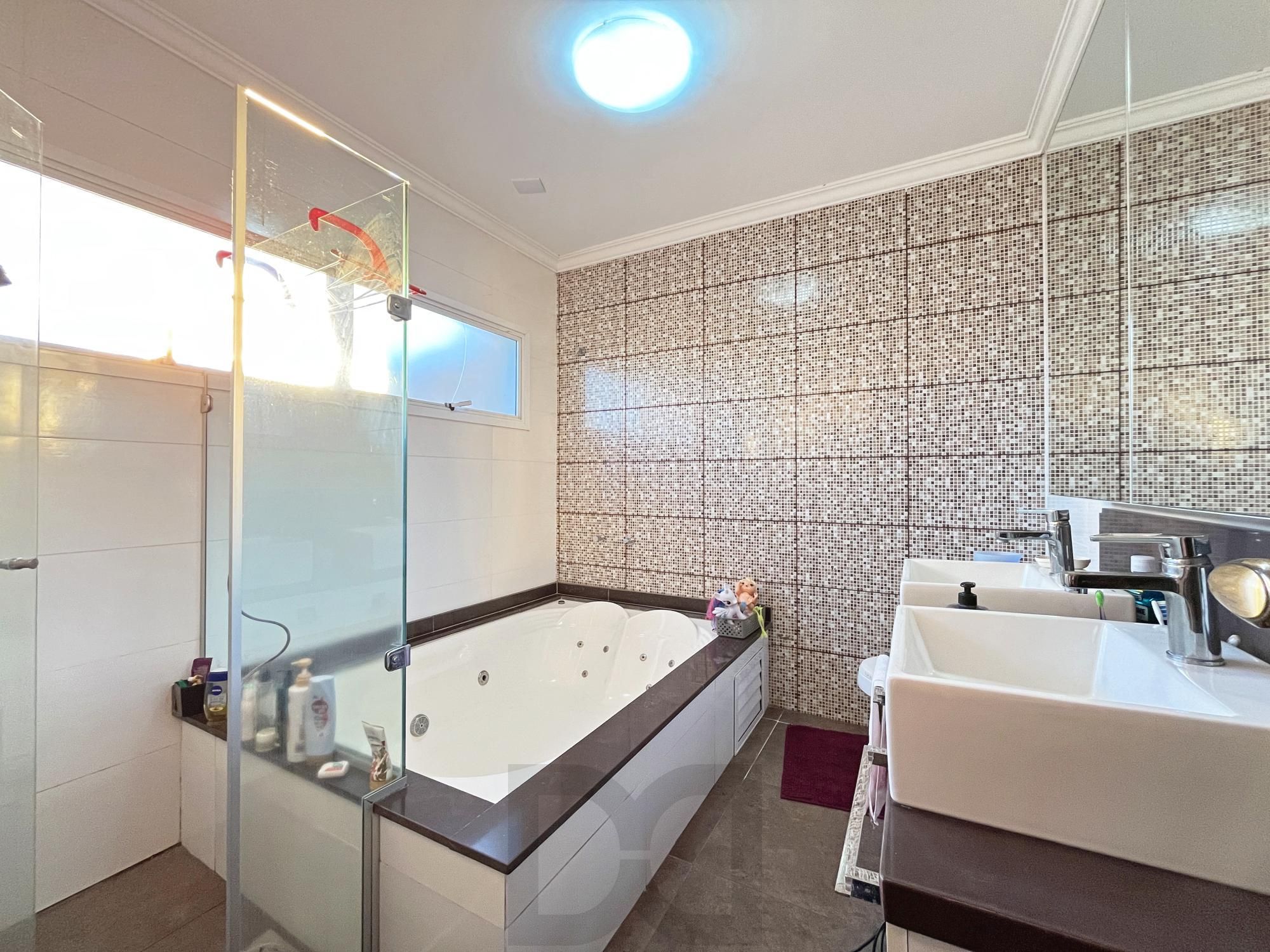 Casa para Venda - 270m², 3 dormitórios, sendo 1 suites, 2 vagas - Guarujá — foto 56