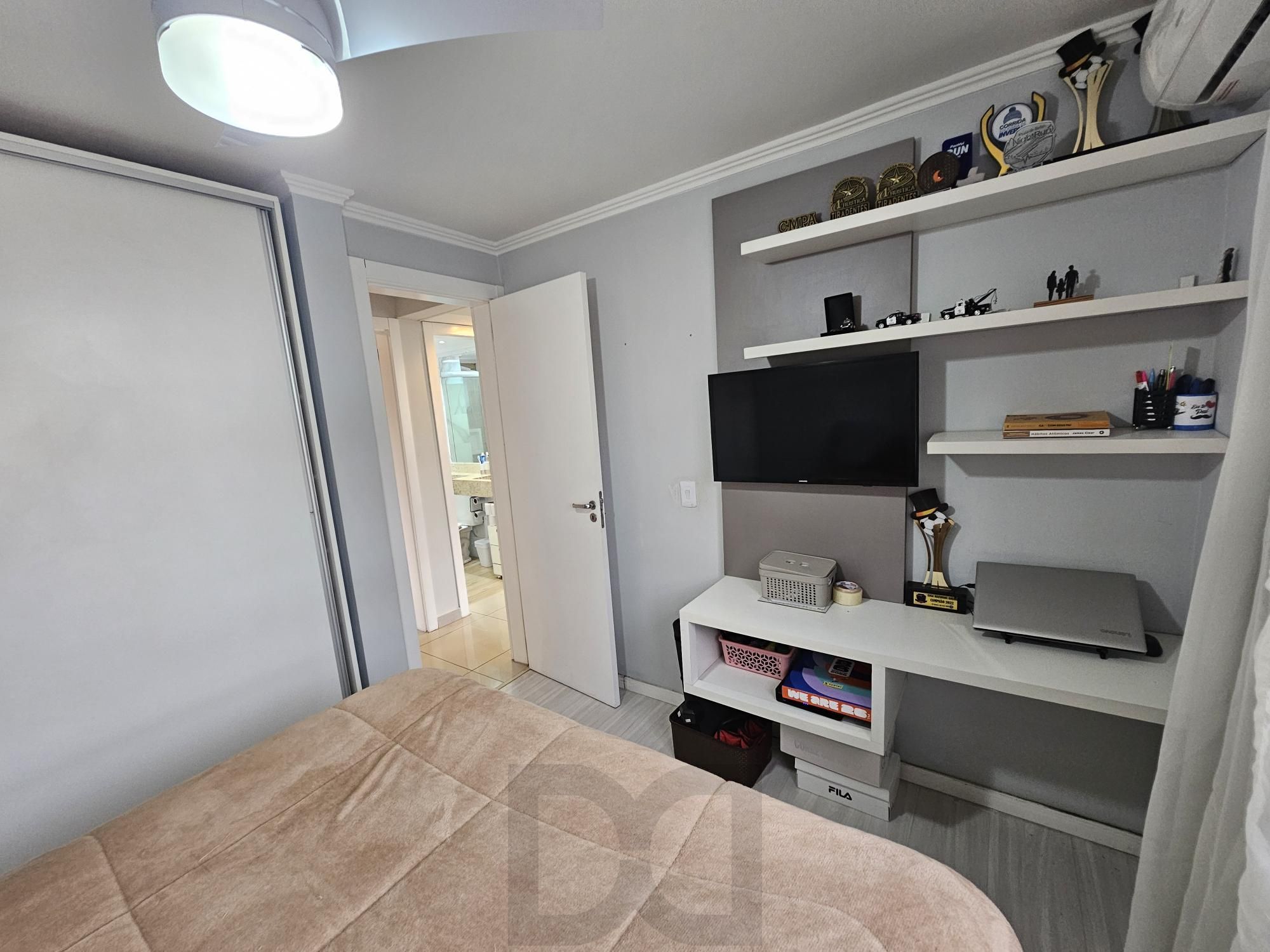 Apartamento 2 dormitórios com moveis planejados em condomínio com infraestrutura completa na Av. Juca Batista ! — foto 16