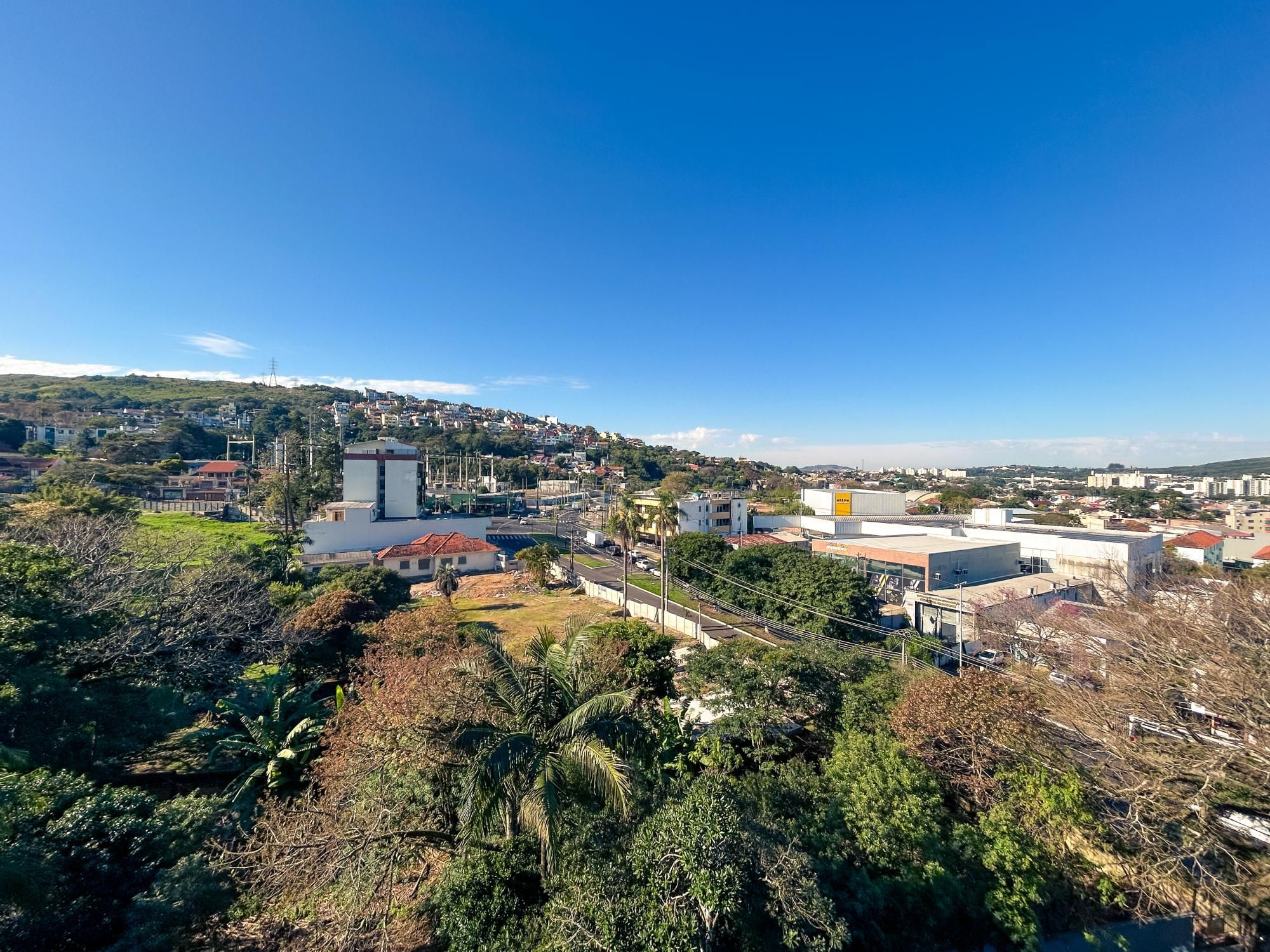 Apartamento mobiliado de 2 dormitórios com 1 suíte no bairro Cristal — foto 12