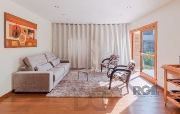 Casa em Porto Alegre, no bairro Aberta dos Morros, com 4 dormitório(s), e 4 banheiros, à venda. — foto 9