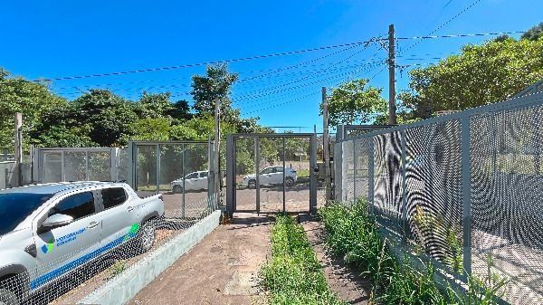 Casa em Porto Alegre, no bairro Guarujá, com 3 dormitório(s), e 3 banheiros, à venda. — foto 34