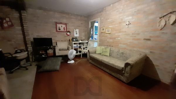 Casa em Porto Alegre, no bairro Vila Conceição, com 1 dormitório(s), e 1 banheiros, à venda. — foto 4