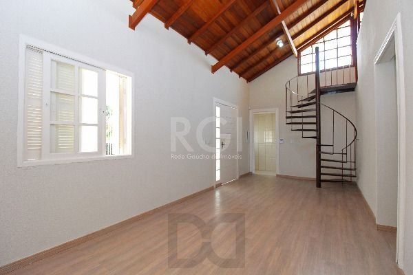 Casa para Venda - 101m², 3 dormitórios, sendo 1 suites, 3 vagas - Guarujá — foto 9