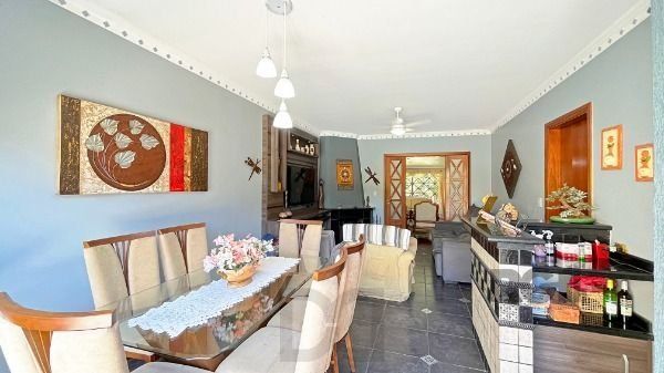 Casa em Porto Alegre, no bairro Ipanema, com 3 dormitório(s), e 3 banheiros, à venda. — foto 13